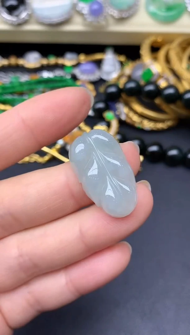 颈饰未镶嵌翡翠69-雪姐翡翠天天见