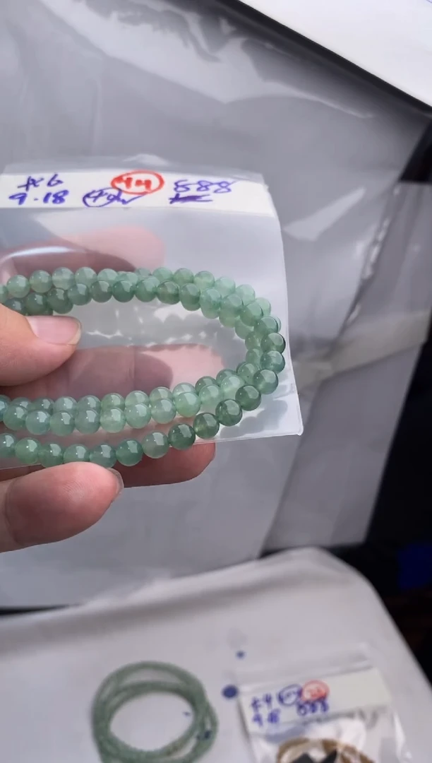 未镶嵌定制翡翠缅甸天然翡翠多样性