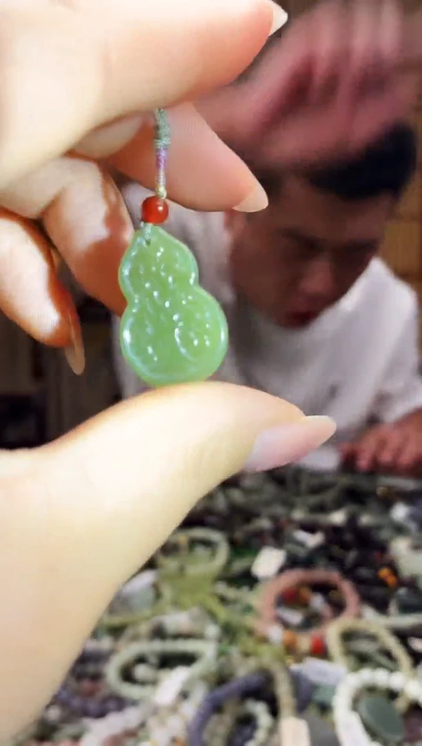 颈饰未镶嵌和田玉多样性发货，拍一发一