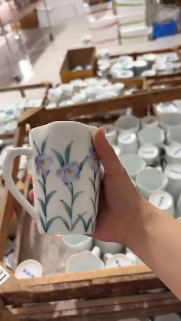瓷片景德镇高温釉中彩-花口杯