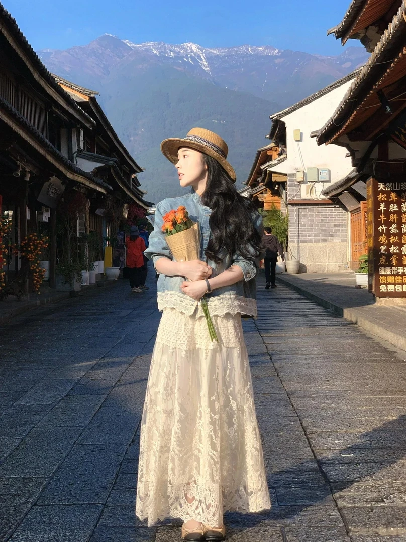 春季搭配一整套2025新款韩系牛仔外套女搭配蕾丝半身裙气质两件套