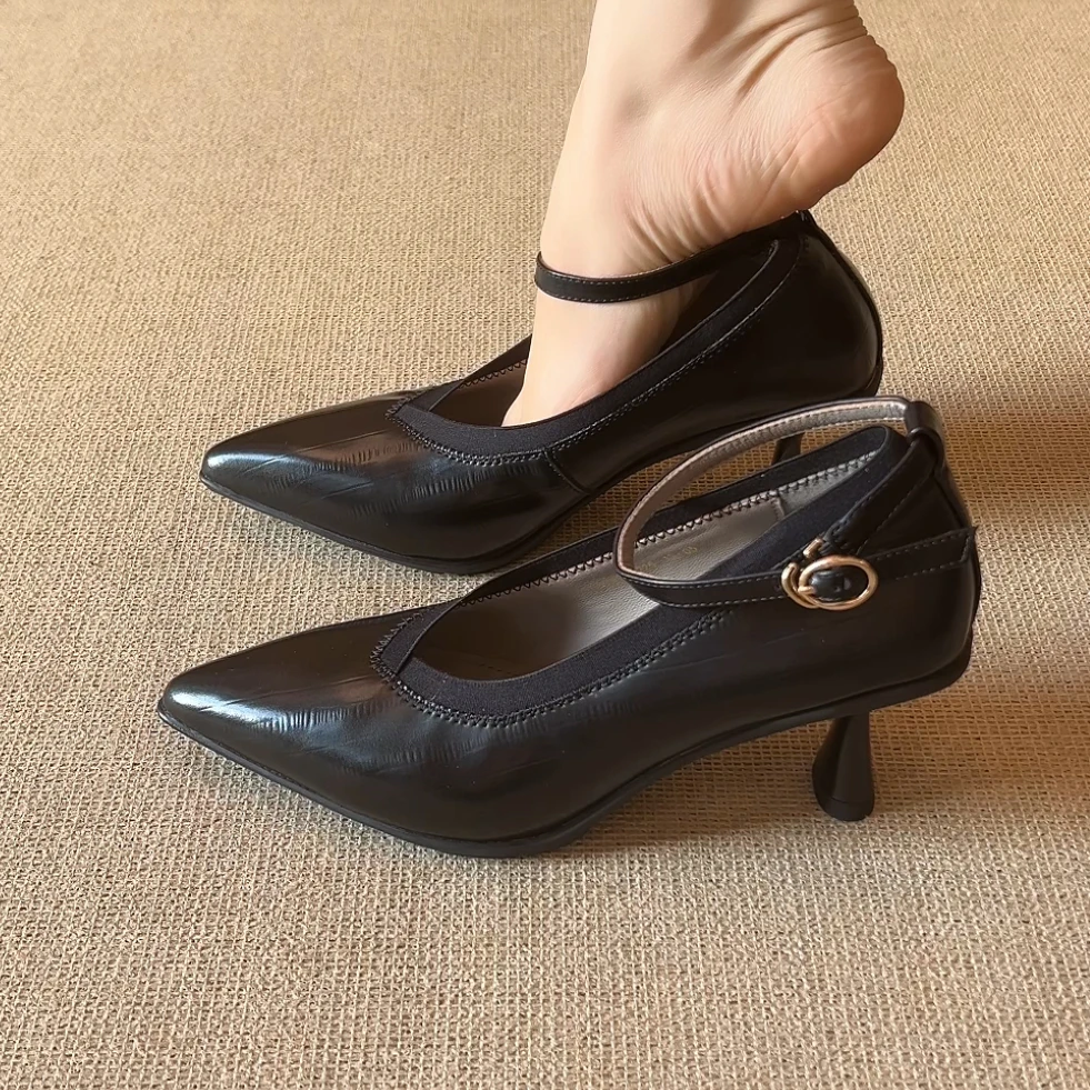 RubyL/5cm/6.5cm简约职场风舒适百搭一字扣带细跟浅口单鞋女款