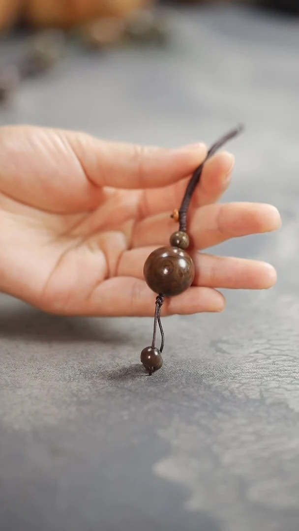 金丝楠20MM钥匙扣卡其色款