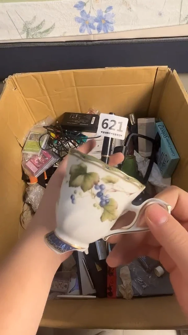 瓷片小***.621..........