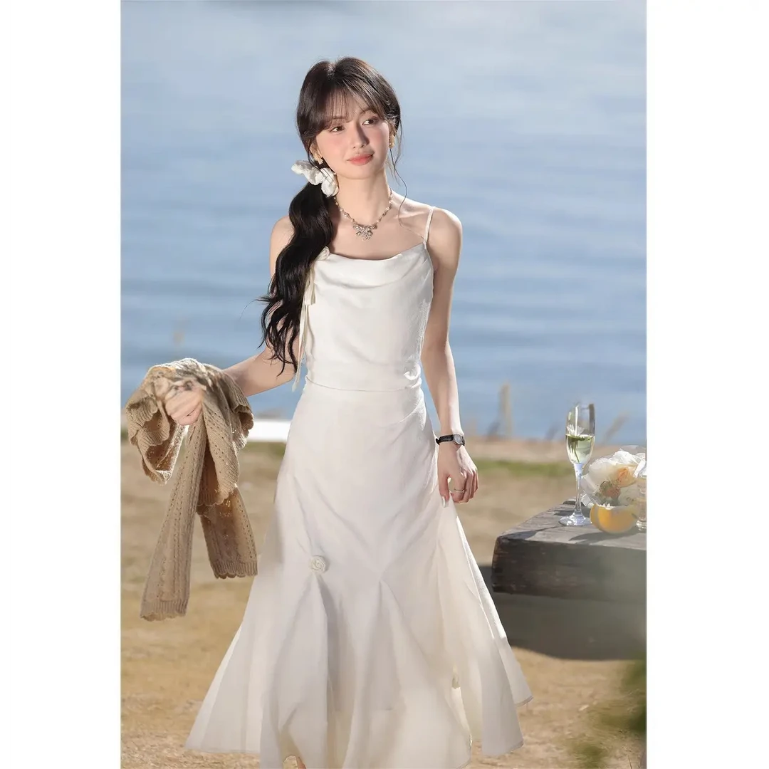 鱼尾连衣裙2025夏季新款时尚收腰修身显瘦气质法式复古白色连衣裙