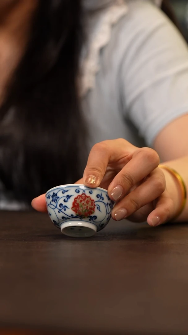 和然窑釉里红一口杯