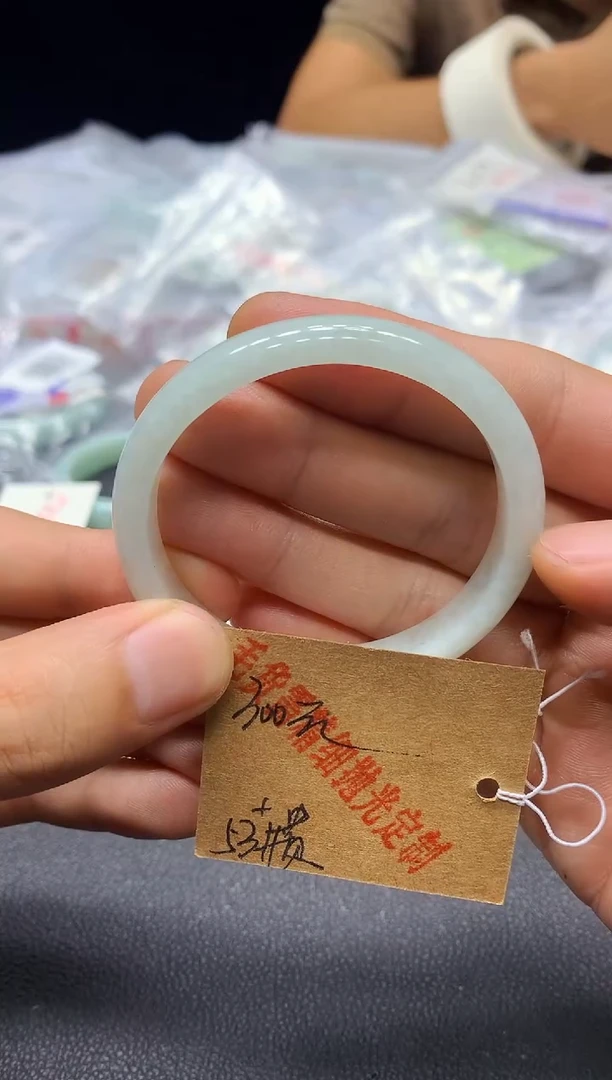 定制翡翠毛货手镯需精细抛光(不退不换)未镶嵌AH22