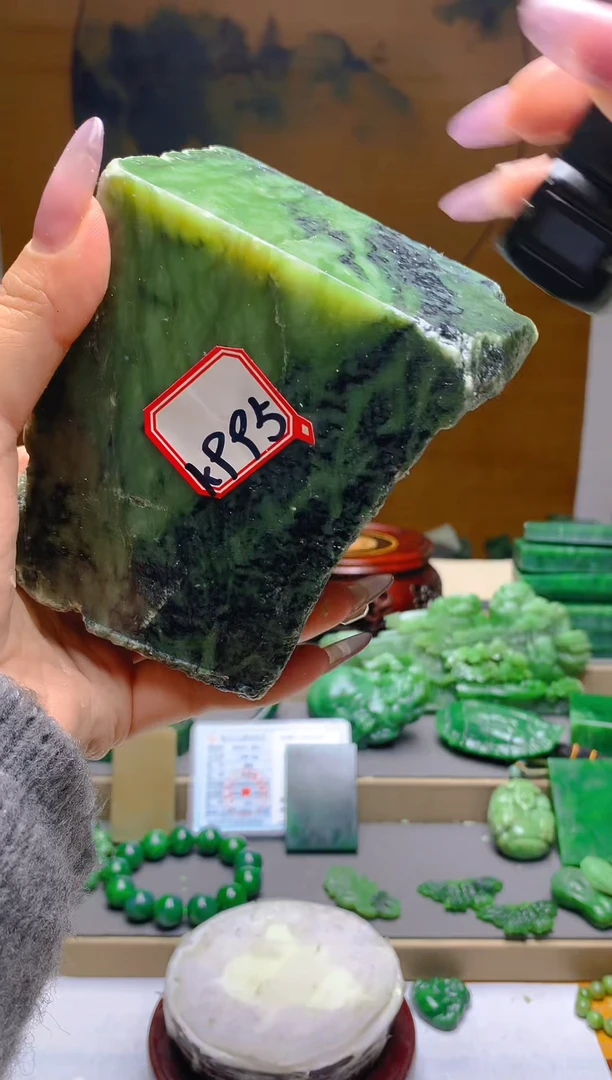 【闪购商品】和田玉（碧玉）珠宝半成品未镶嵌01