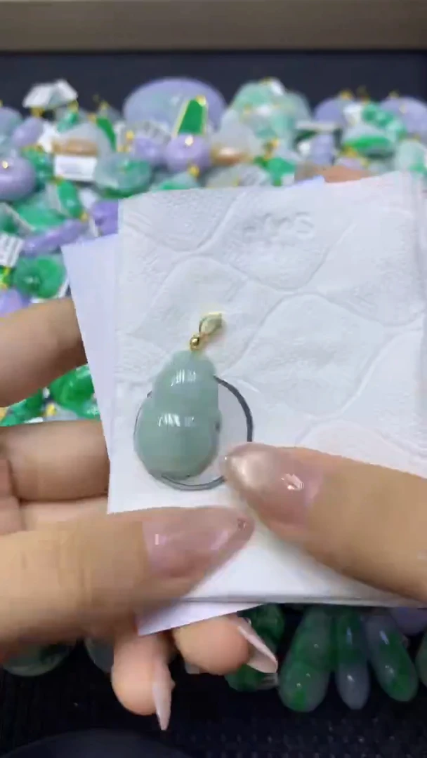 颈饰未镶嵌翡翠天然缅甸翡翠A货