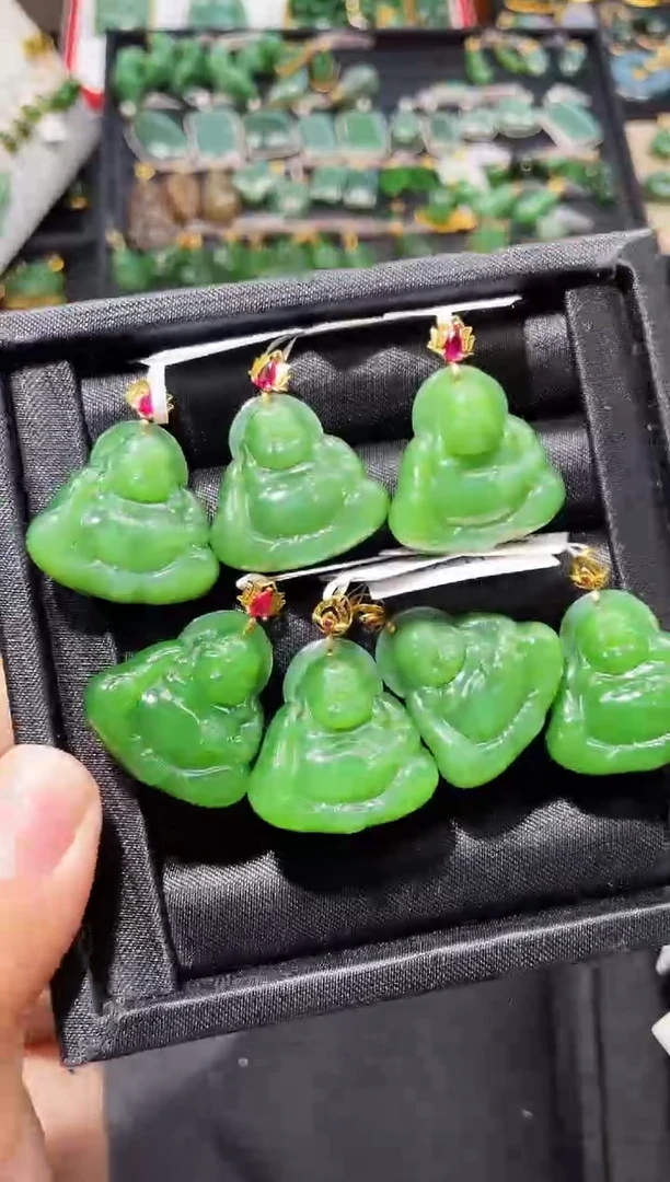 和田玉18K金镶嵌吊坠(赠链)多样性发一