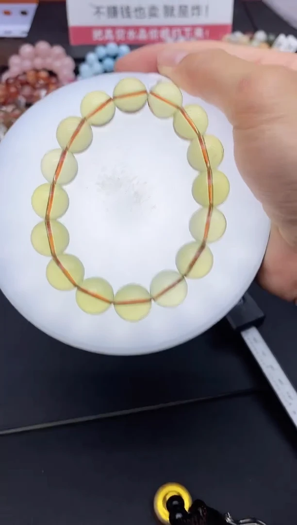 水晶手串未镶嵌27黄水13mm