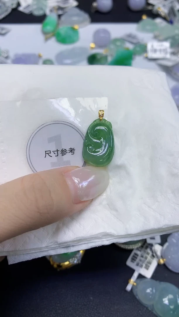 颈饰18K金镶嵌翡翠天然缅甸翡翠A货百元以上9元证书费自理
