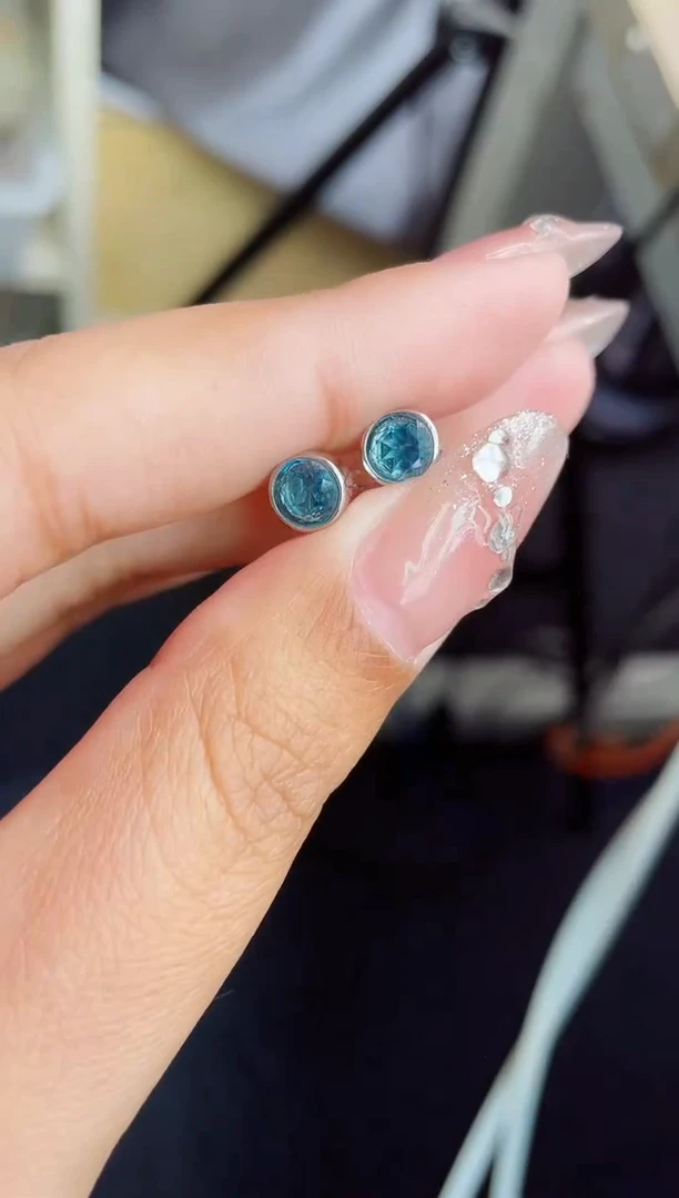 【闪购商品】托帕石耳饰银S925镶嵌耳饰