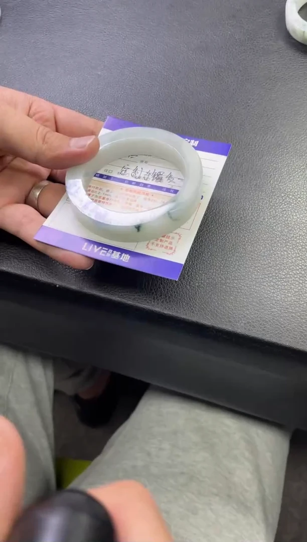 未镶嵌手镯定制翡翠薄**酒定制手镯发一件