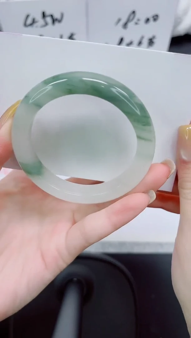 石英质玉手镯未镶嵌257