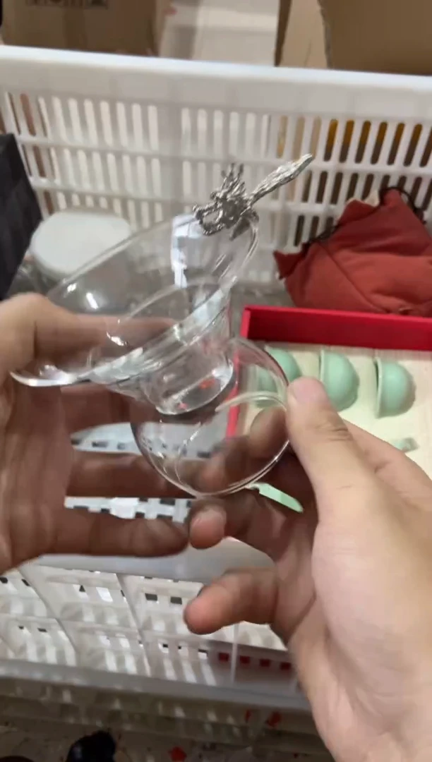 杯摄影的产品有使用过的痕迹有点脏介意勿拍