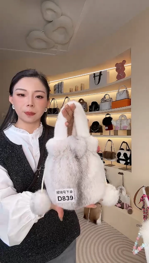 水貂毛【闪购商品】女包D839