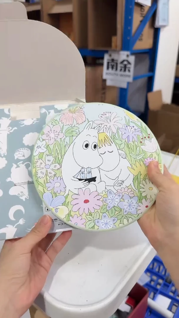 瓷片姆明陶瓷锅垫17.8cm（繁花）