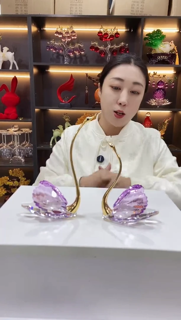 【大号】K9紫色水晶天鹅一对【带礼盒+装饰垫】