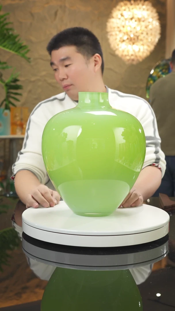 【闪购商品】摆件设计款花瓶摆件带底座