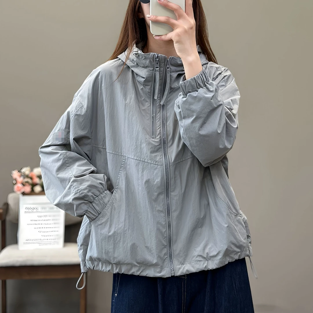 2025夏季户外连帽运动冲锋衣女防晒服宽松百搭休闲拉链短款外套潮