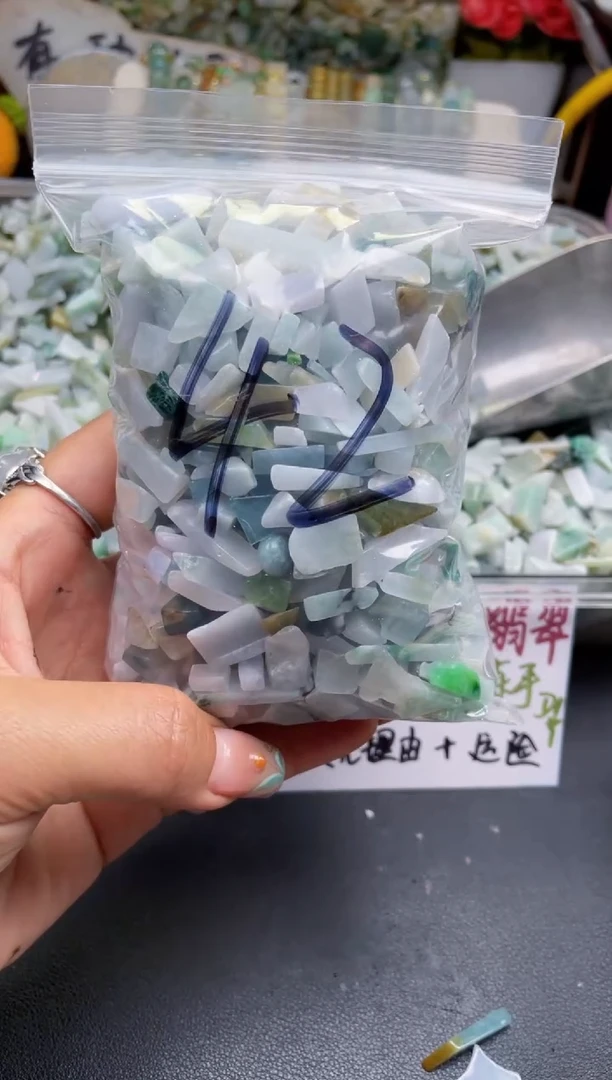 配石翡翠天然翡翠迷你500克42