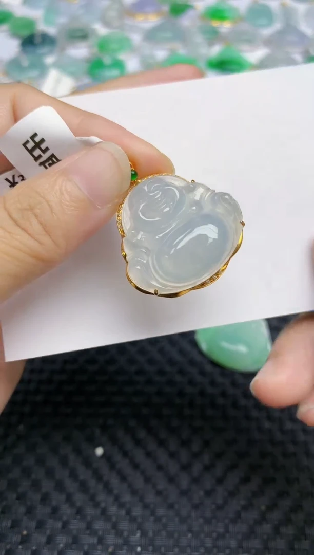 翡翠18K金镶嵌颈饰天然A货翡翠