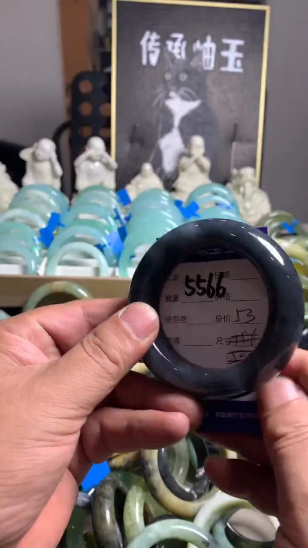 未镶嵌蛇纹石玉手镯5566