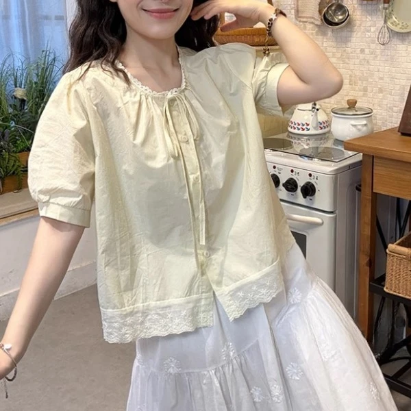韩系蕾丝花边拼接系带泡泡袖衬衫女2025夏季新款甜美减龄别致小衫