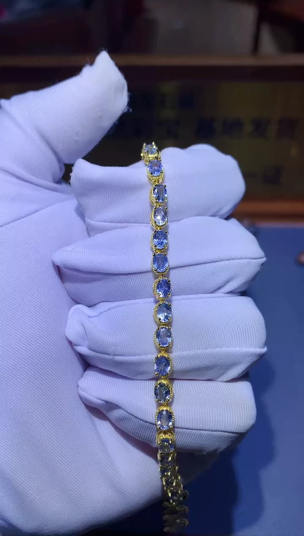 【闪购商品】蓝宝石手链银S925镶嵌........
