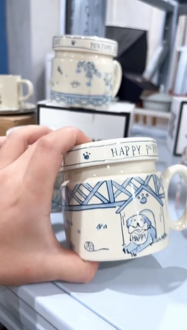 杯子骨瓷（原盒）盖杯一个
