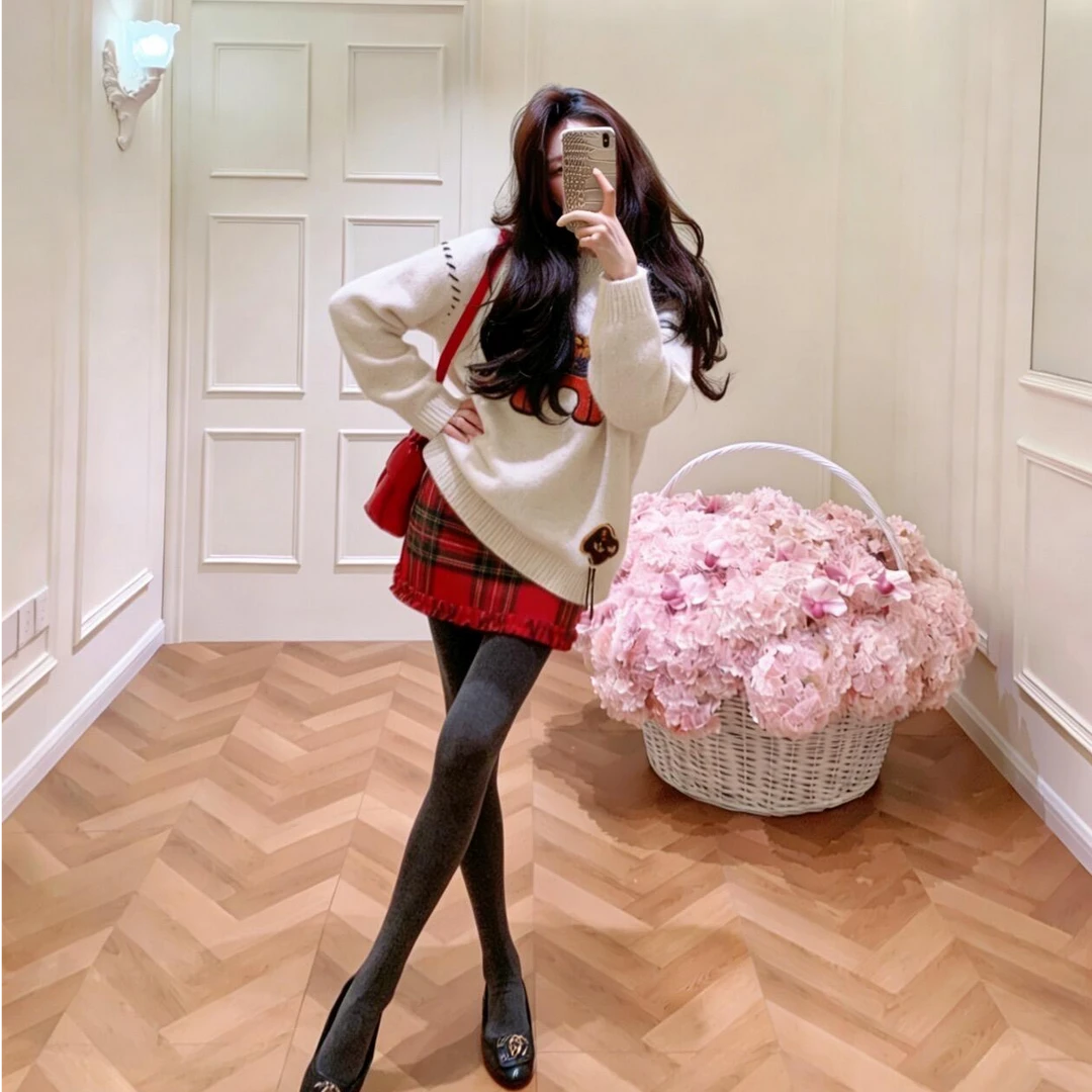 2026春季新款韩系气质独特漂亮新年穿搭小马毛衣格纹半身裙两件套