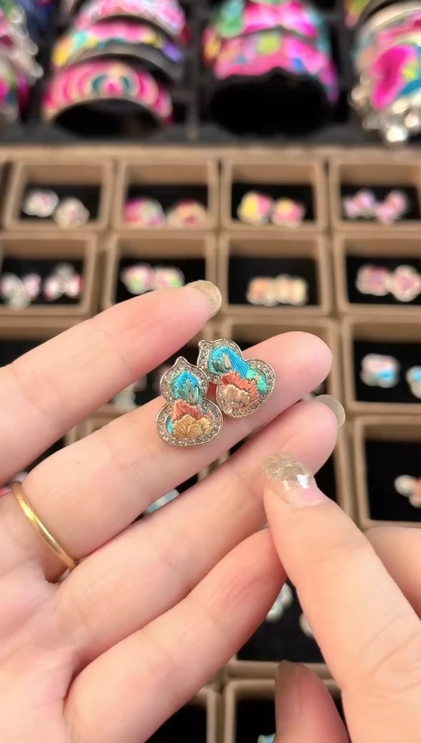 织绣艺枝独绣手工饰品142