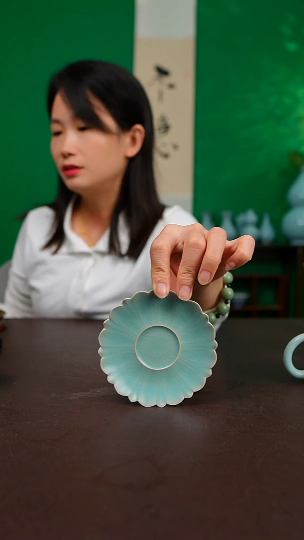一级仿古花口杯垫