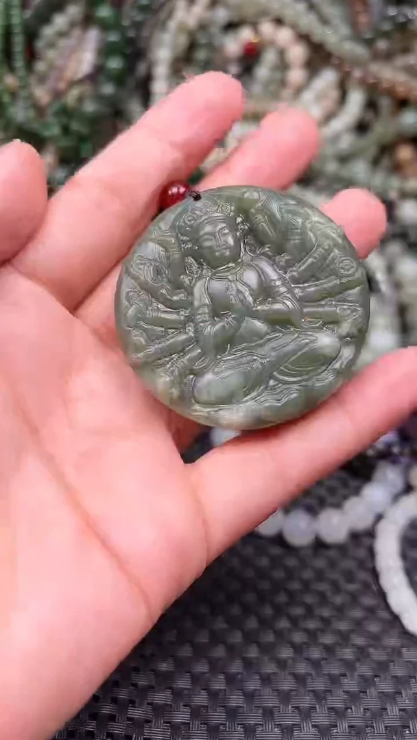 颈饰未镶嵌和田玉1