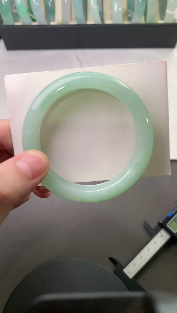 翡翠手镯未镶嵌55*13.2*8.6