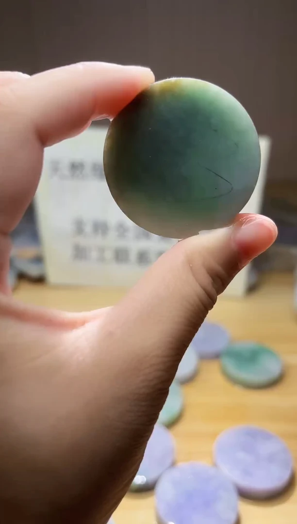 翡翠未镶嵌颈饰翡翠A货 姜谭291