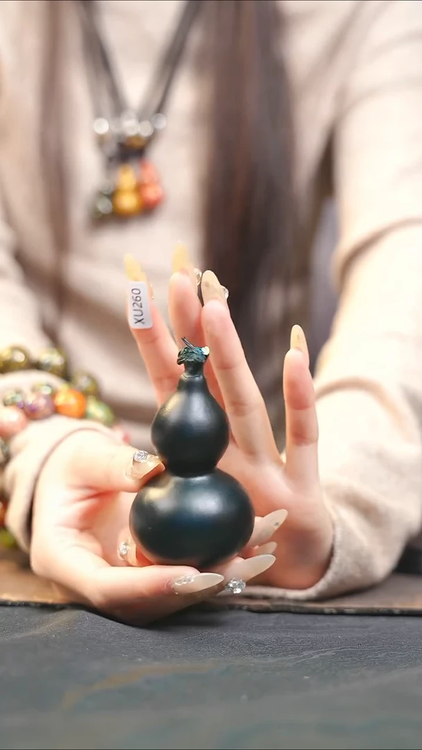 【闪购商品】XU260大漆精致小手捻(未开口）