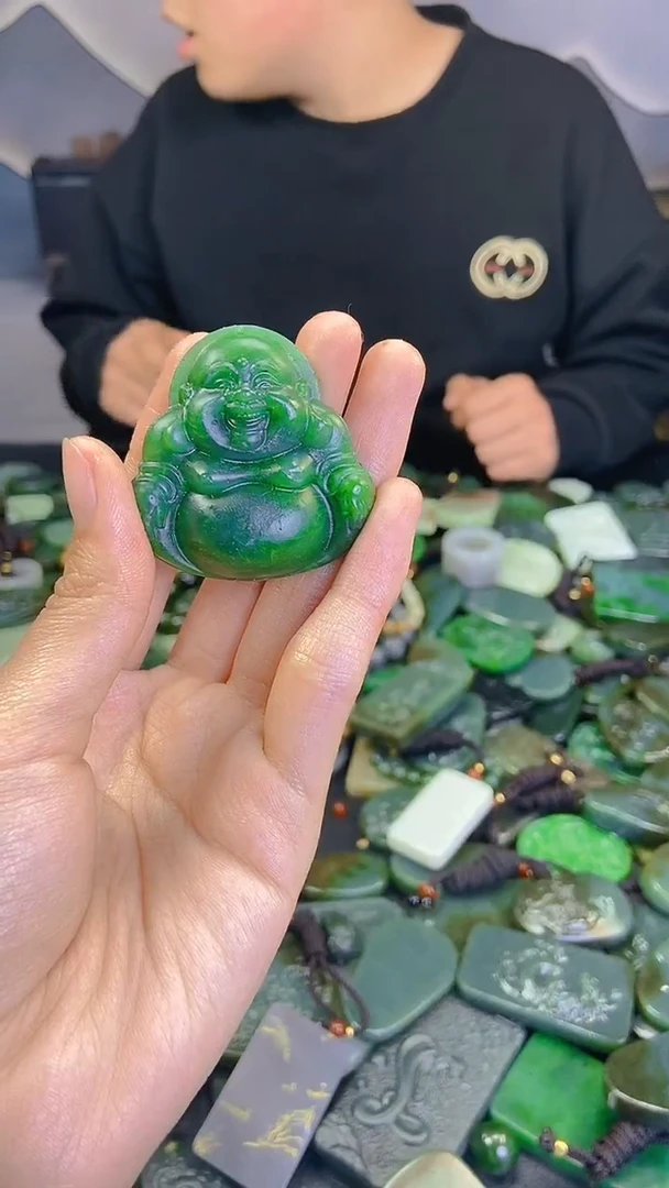 颈饰未镶嵌和田玉秀*1