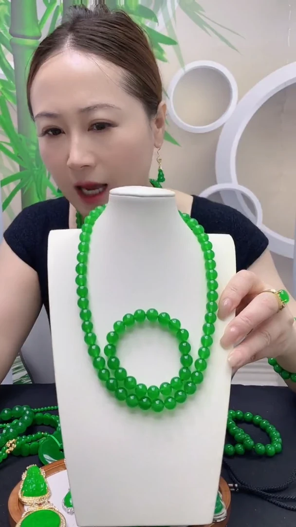 套链14K金镶嵌翡翠D06