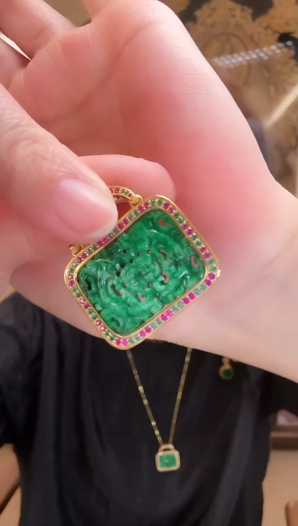 颈饰银S925镶嵌翡翠吊坠