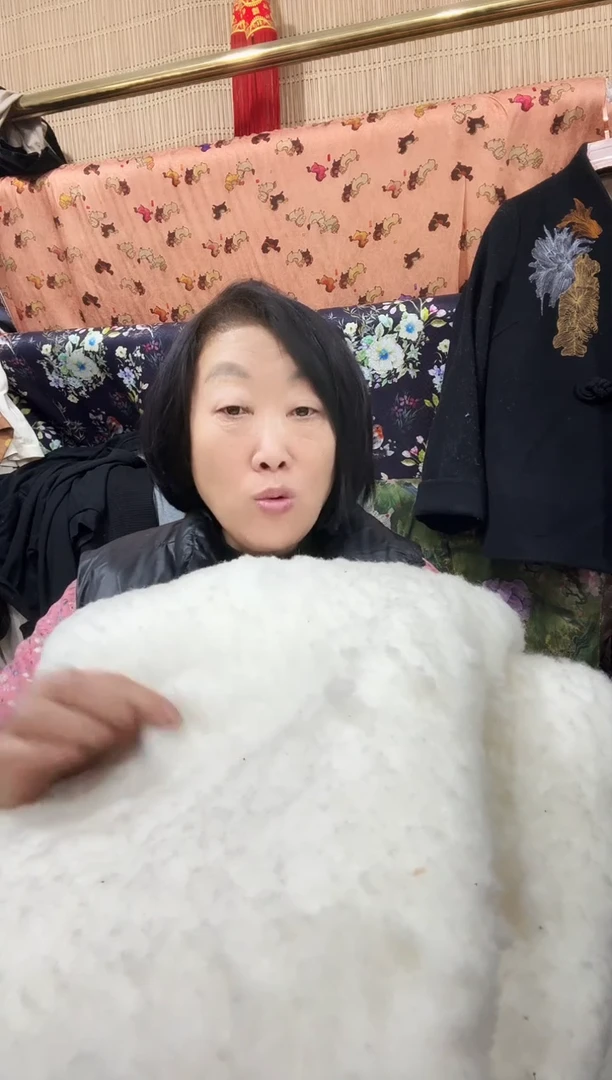 羊绒絮片2米一块（没有无纺布）（残有洞）