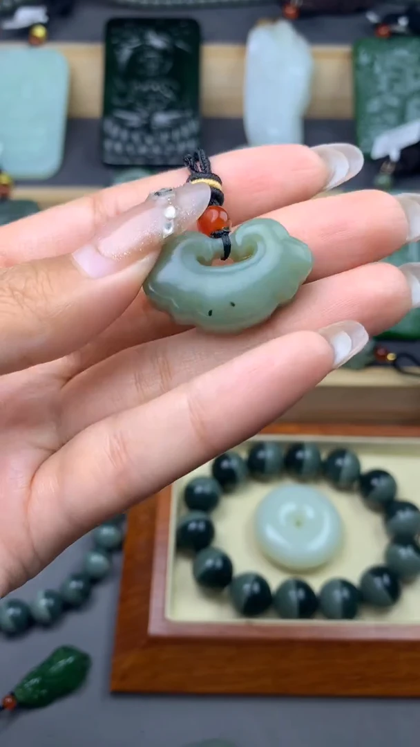 【闪购商品】和田玉吊坠(不含链)未镶嵌挂件拍一发一