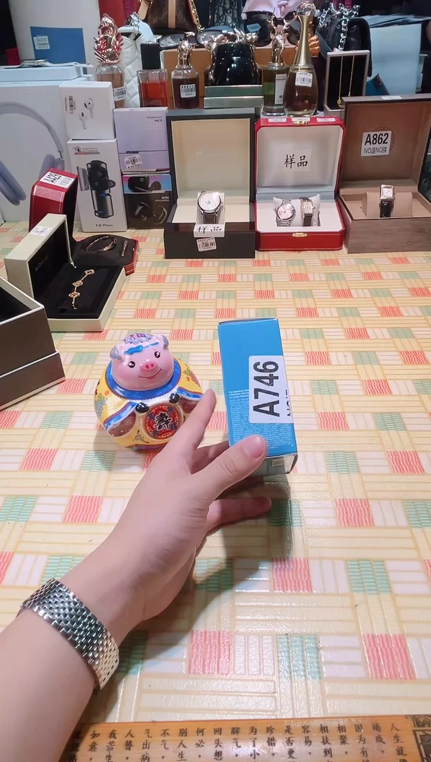瓷片瓷器 库房到期 全部地板价@@1
