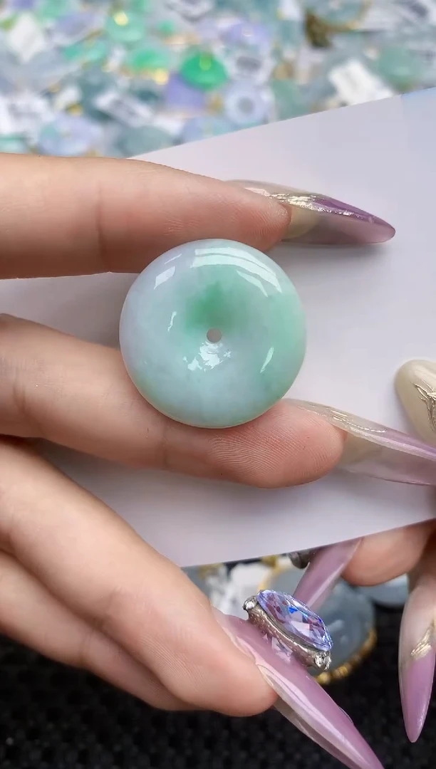 翡翠挂件未镶嵌259   天然翡翠A货