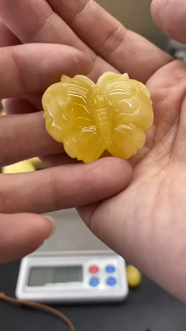 琥珀未镶嵌珠宝奇石1028