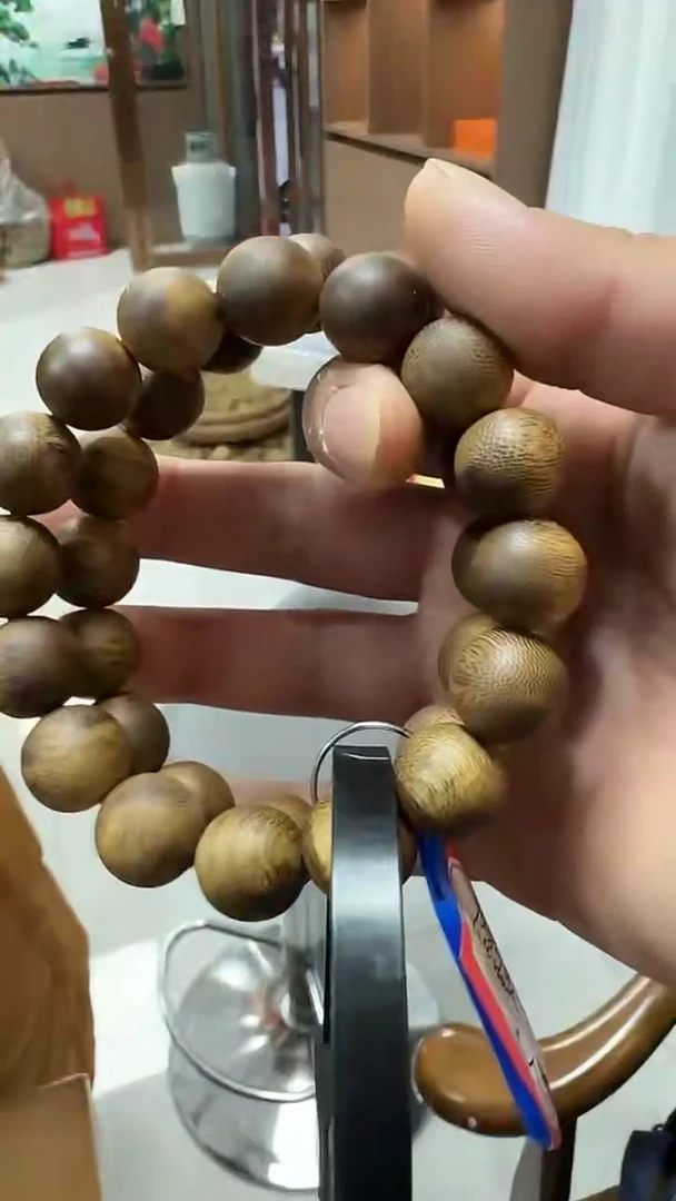 沉香沉香碎屑沉香圆珠单圈卡13      13克