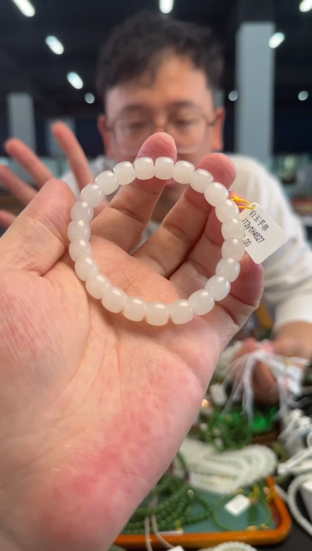 和田玉未镶嵌颈饰和田玉