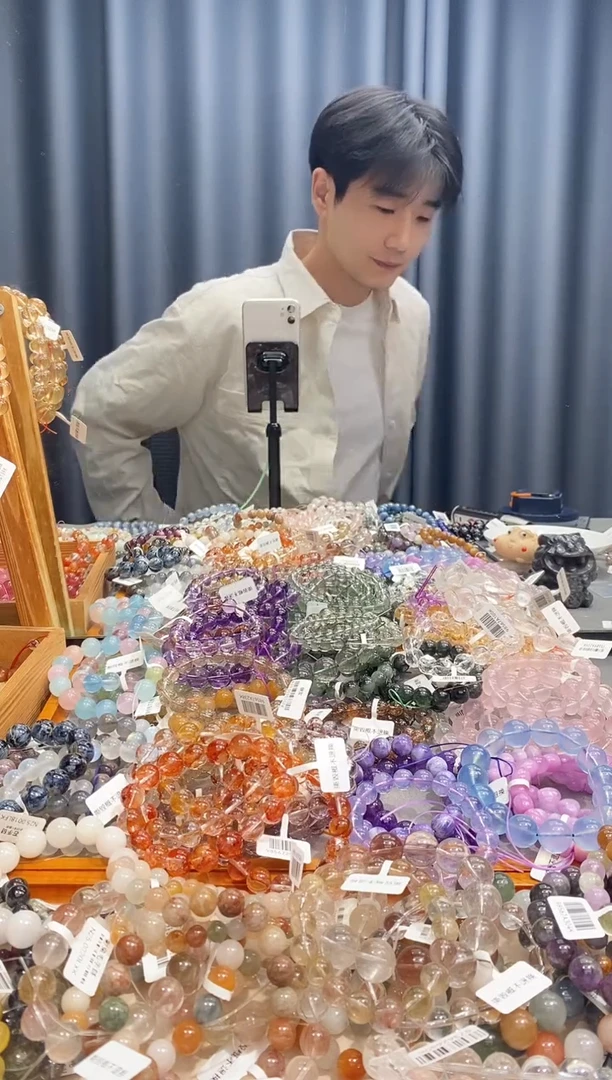 未镶嵌手链水晶秀****】预存