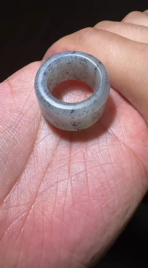 未镶嵌和田玉挂件和田玉